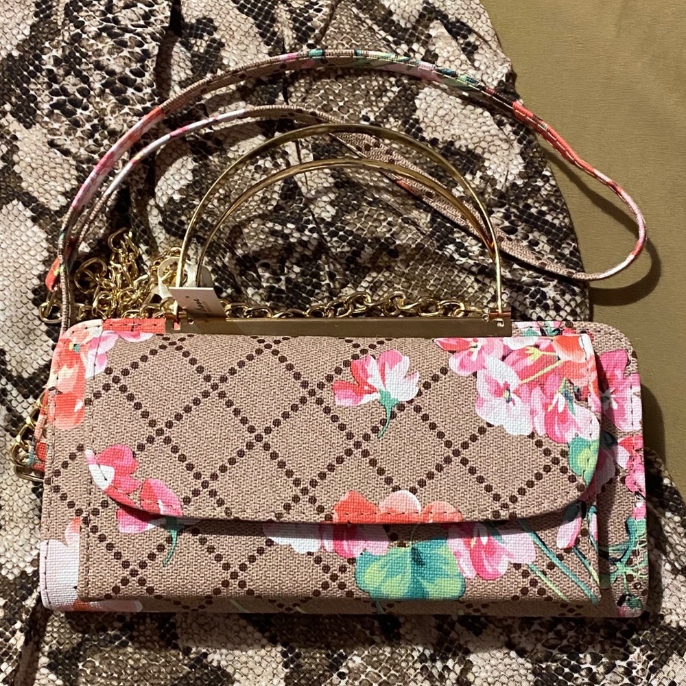 New with Tags Love Trove Crossbody Wallet/Purse